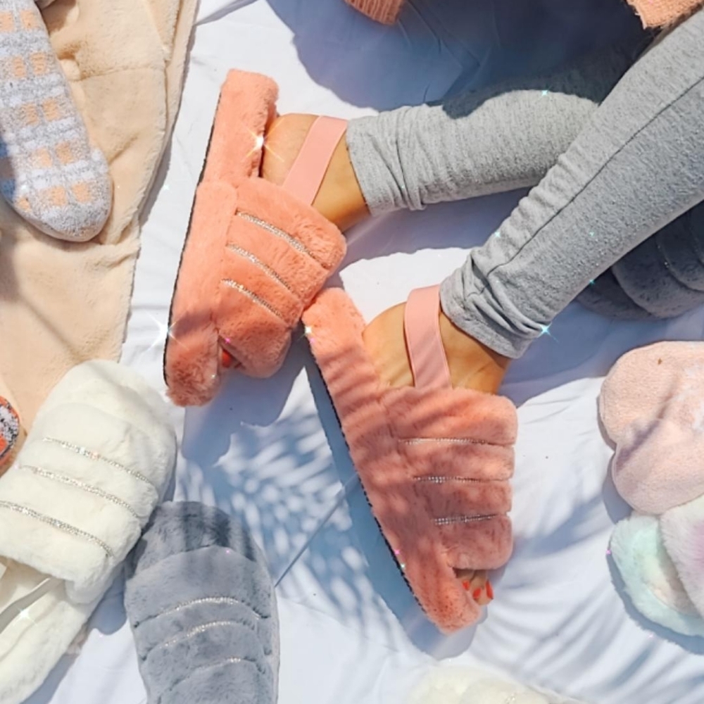 🚨LAST CHANCE// Fur slippers - Picture 5 of 8